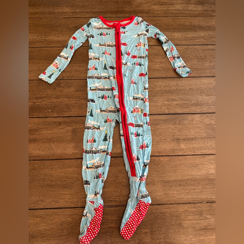 Ruffle Butts/Rugged Butts Pajama Zippy